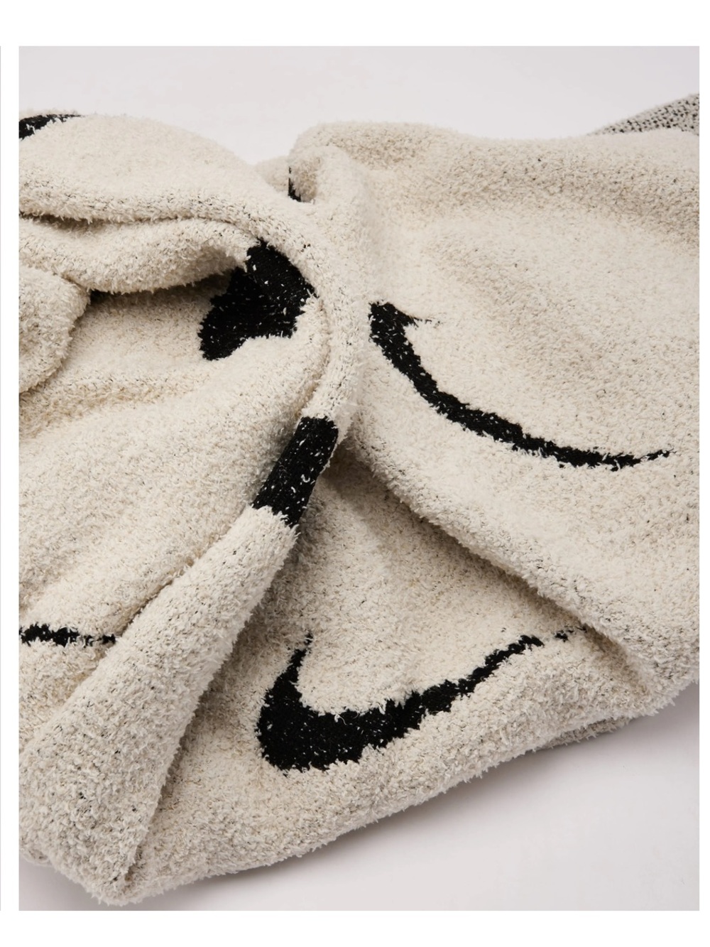 Nike Phoenix Cozy Boucle Blanket Unisex Sports Casual Blanket NWT HQ6917-118 - Picture 4 of 10